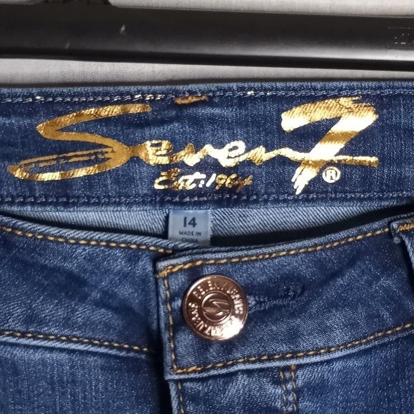 Seven7 Women's Tower Straight Cropped Frayed Hem Medium Dark Wash Jeans Size 14 - Picture 9 of 9